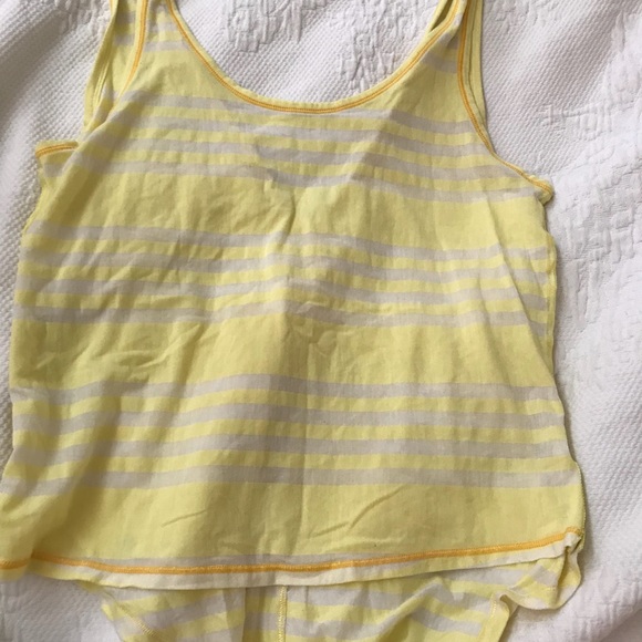 Lululemon yellow size S (4/6) top - Picture 2 of 4
